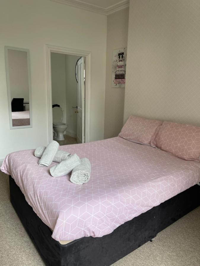 Guest house Chirk Lodge North Romsey
