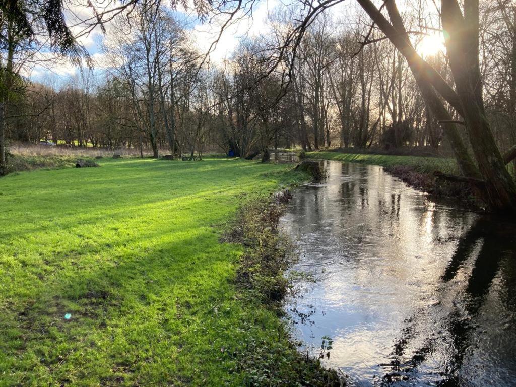 Fisherman's On The Banks Of The River Meon *