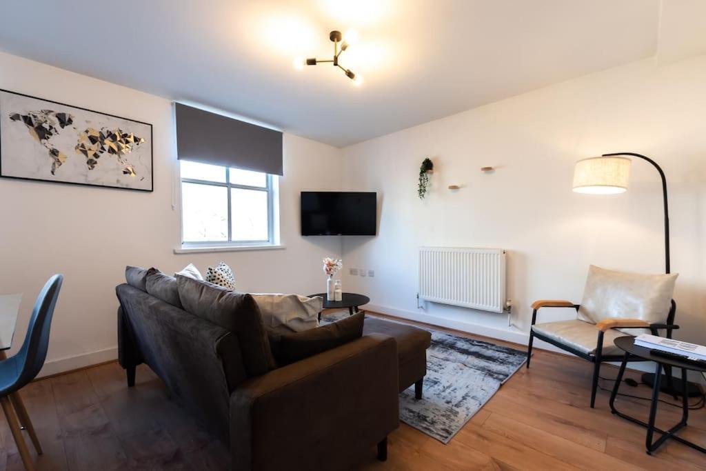Jasper- 2 Bed Flat With Parking Apartment Southampton