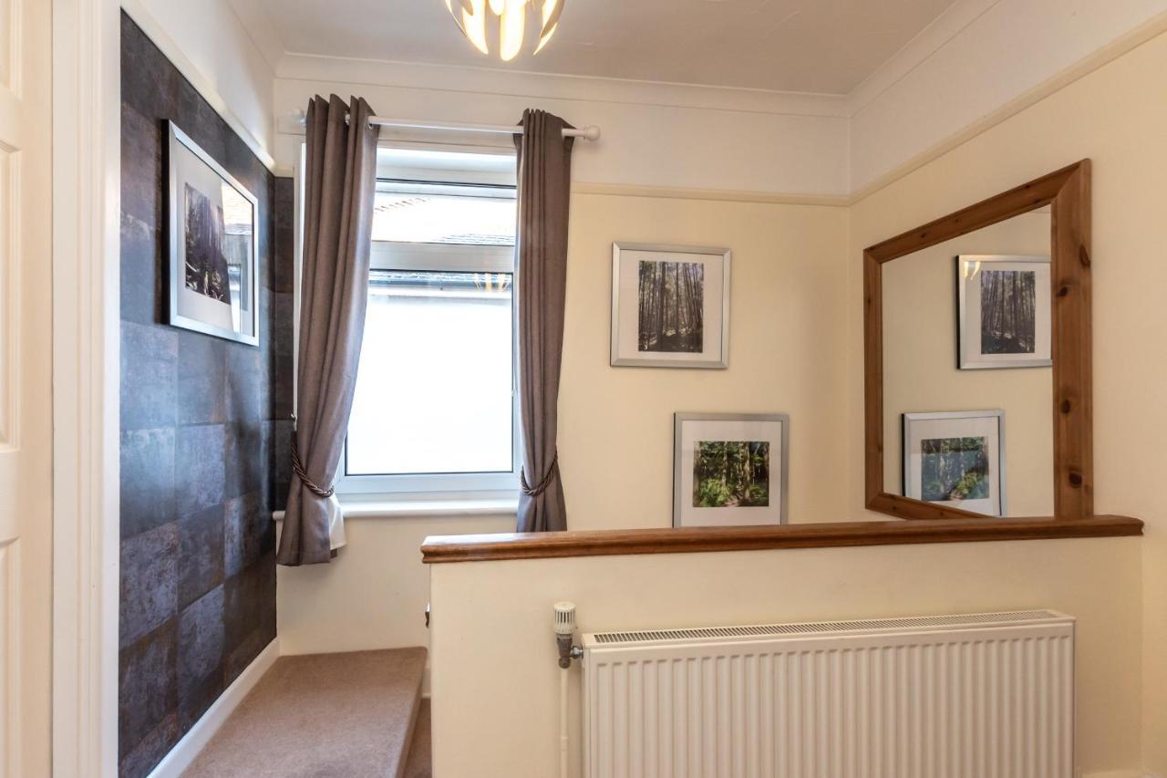 Cheerful 3-bedroom Douglas House With Patio Holiday home