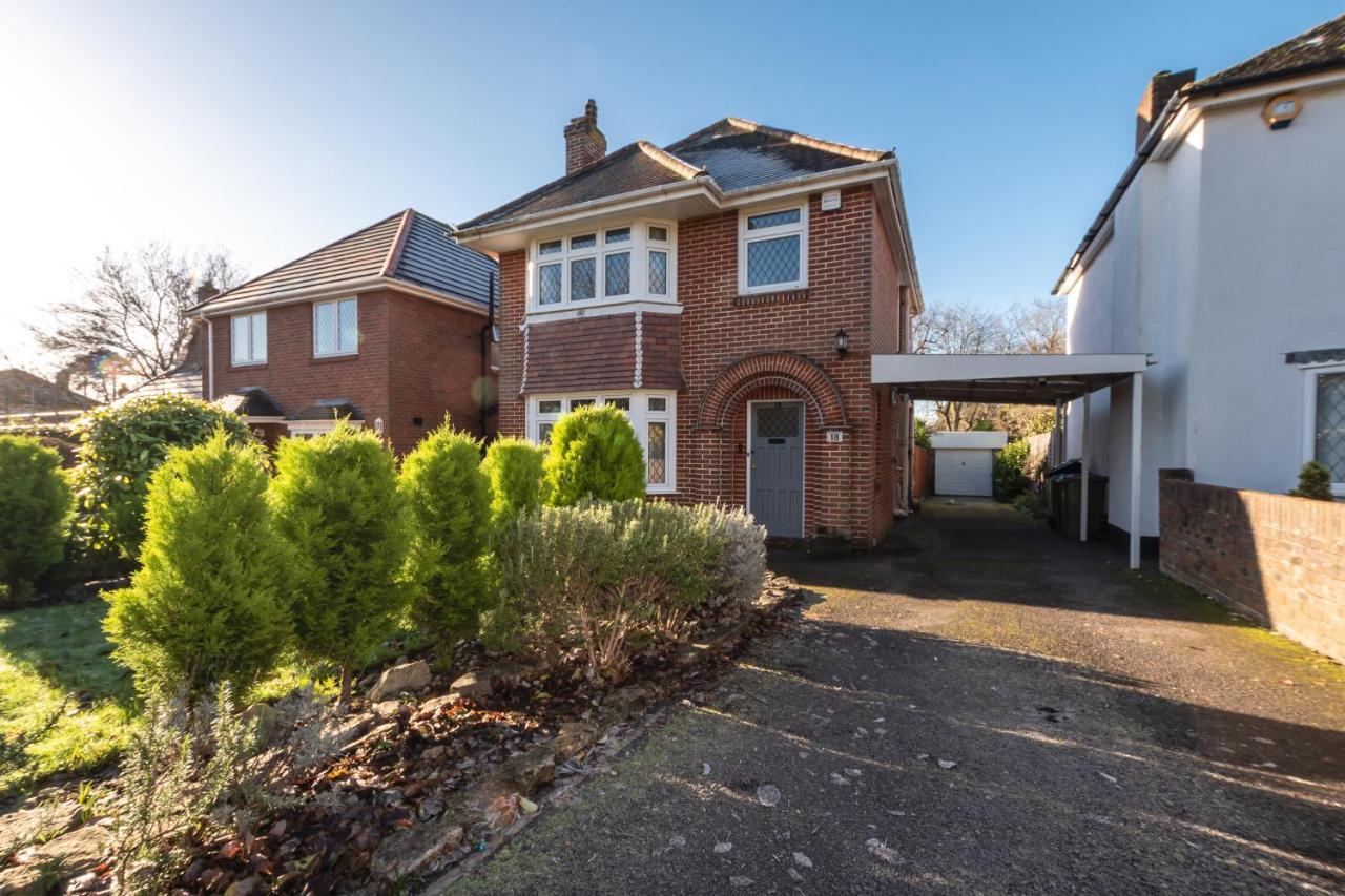 Cheerful 3-bedroom Douglas House With Patio Holiday home