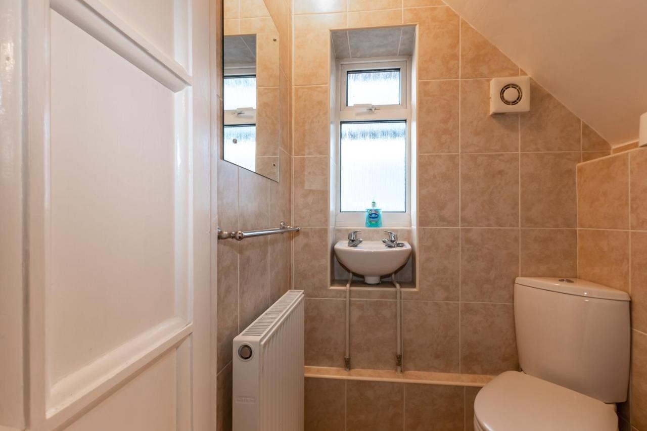 Holiday home Cheerful 3-bedroom Douglas House With Patio *