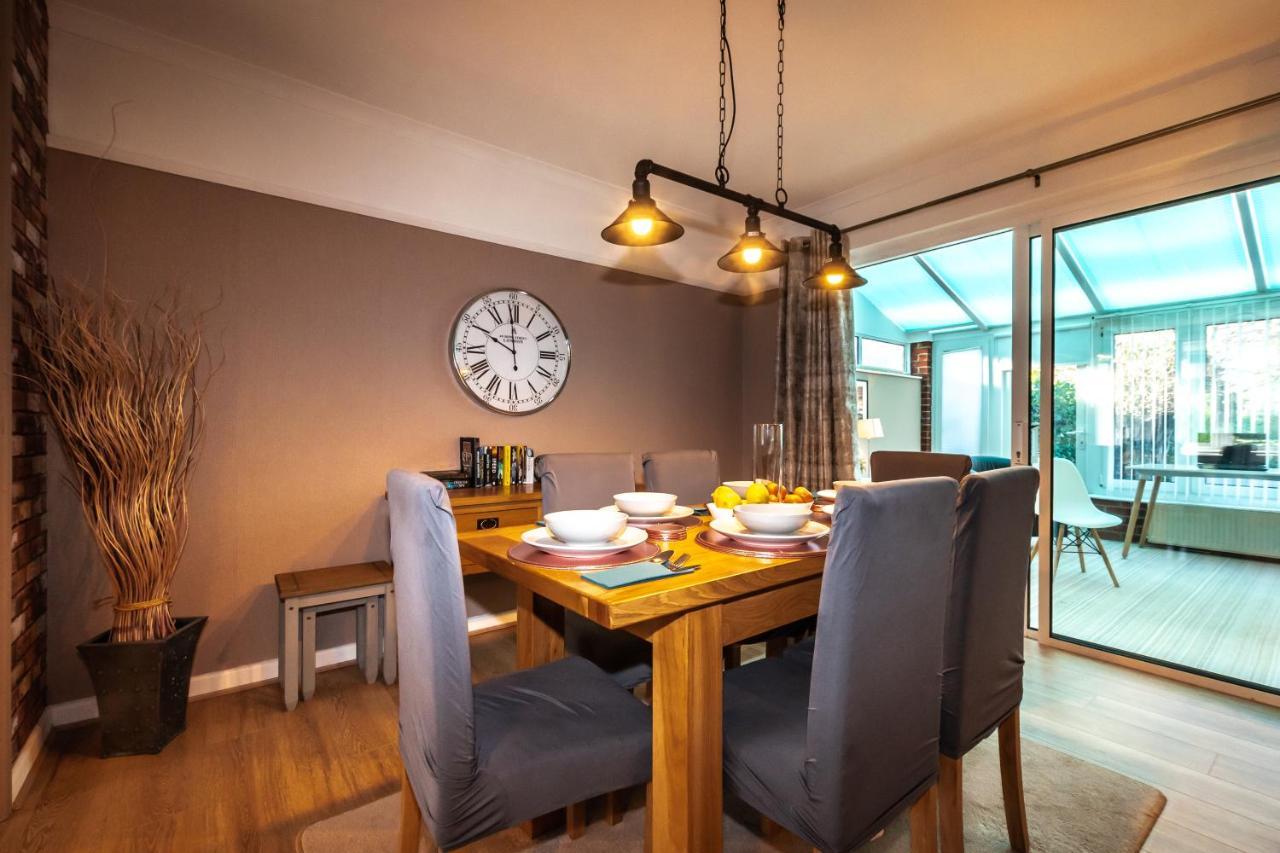 Holiday home Cheerful 3-bedroom Douglas House With Patio