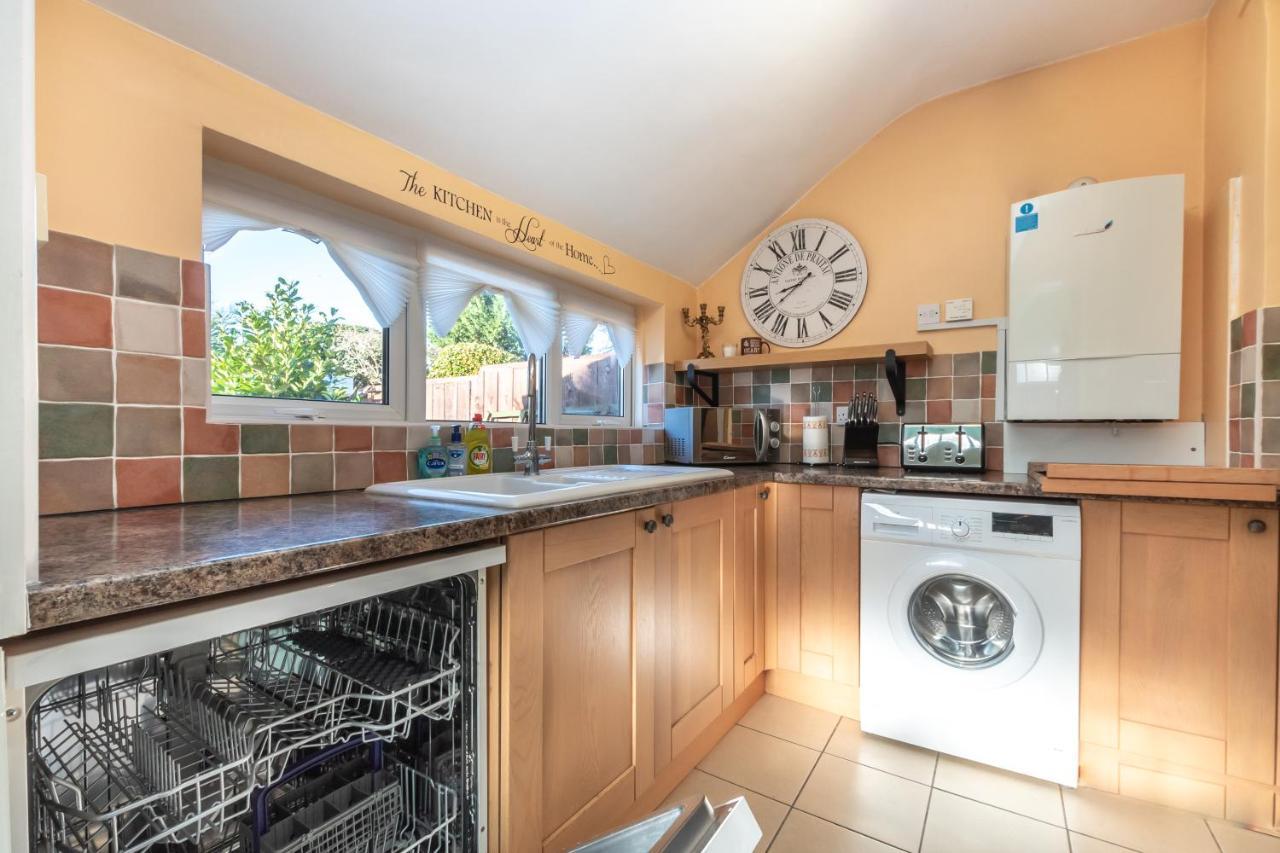 Holiday home Cheerful 3-bedroom Douglas House With Patio *