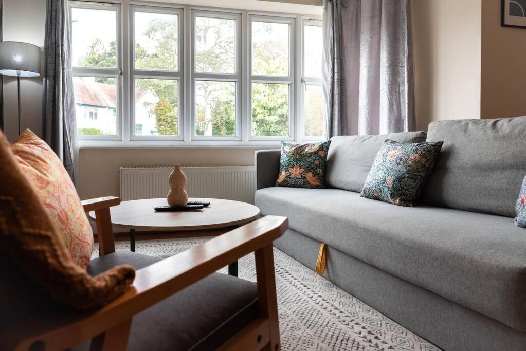 Zircon - 2 Bed Flat With Parking Apartment Southampton