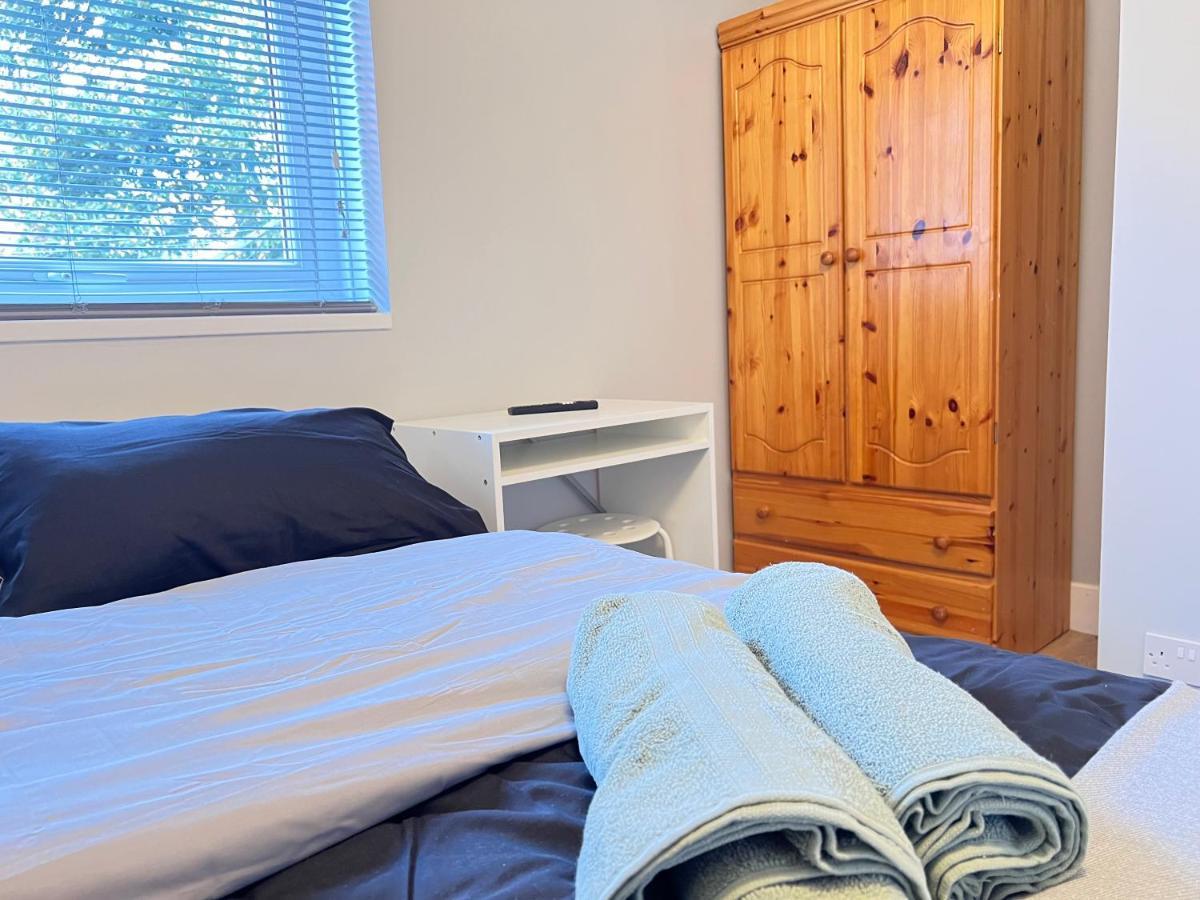 Shirley House: Centre Self-catering With Smart Access Guest house