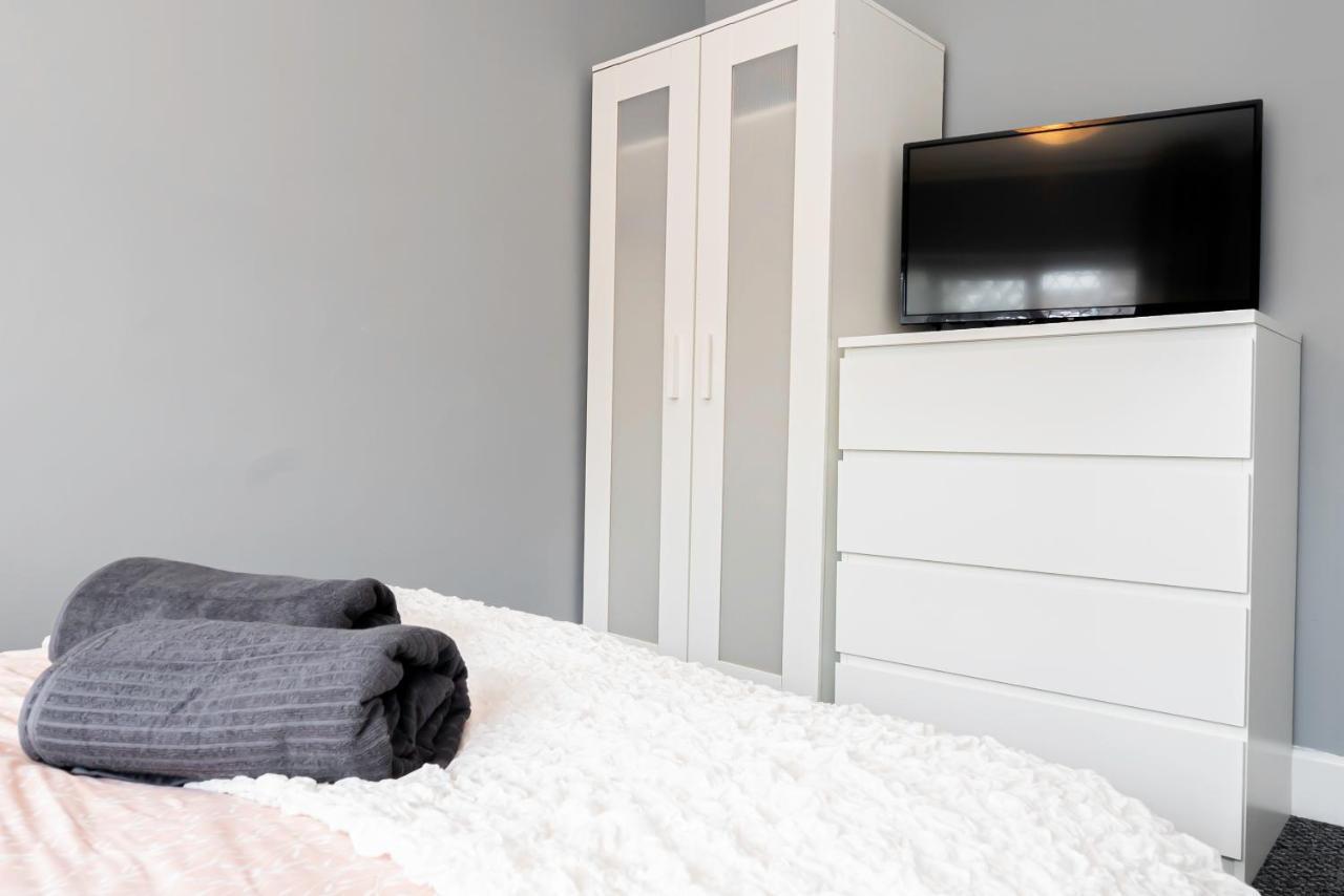 Guest house Shirley House: Centre Self-catering With Smart Access Southampton