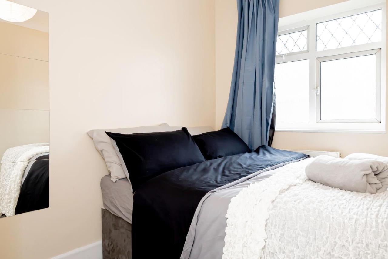 Guest house Shirley House: Centre Self-catering With Smart Access Southampton