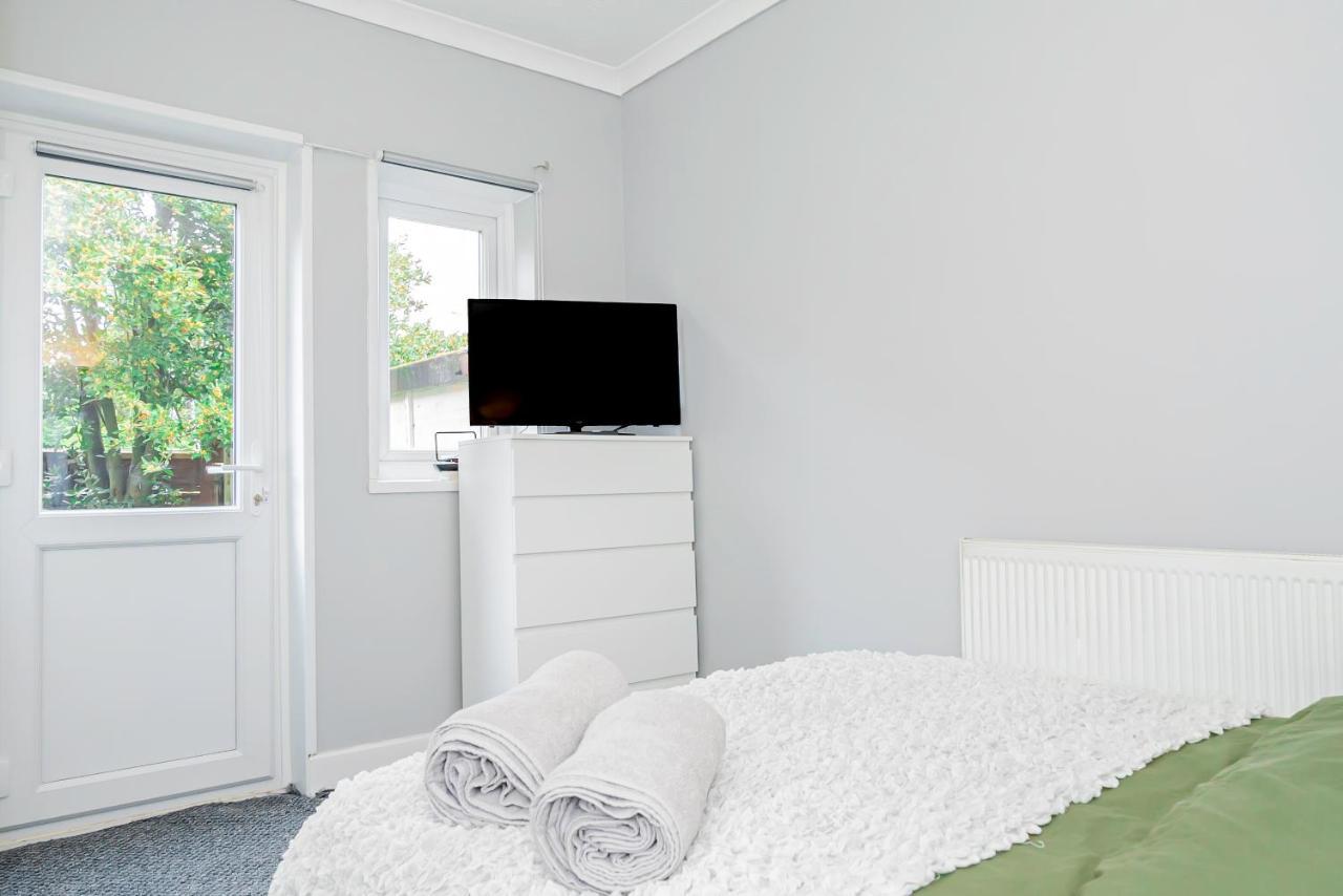 Shirley House: Centre Self-catering With Smart Access