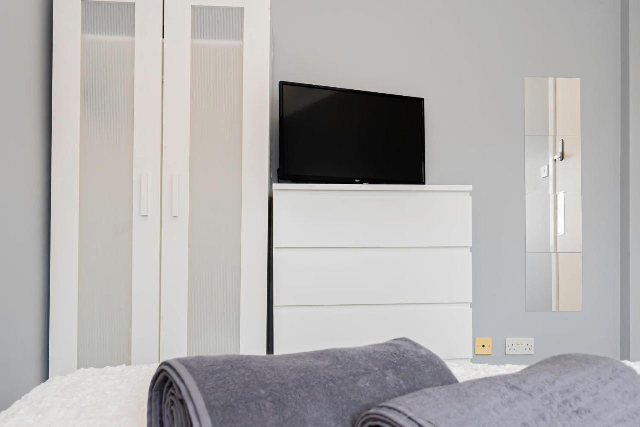 Shirley House: Centre Self-catering With Smart Access *