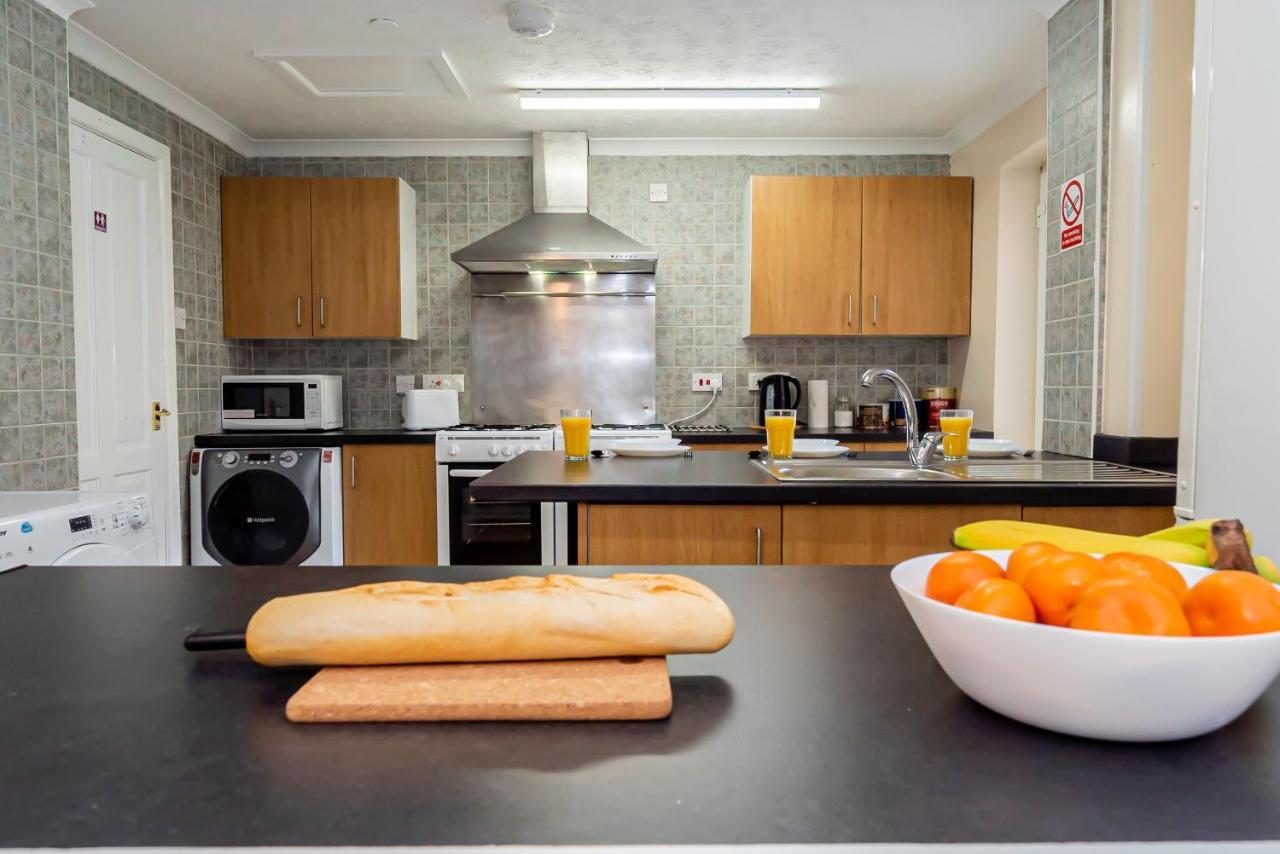 Shirley House: Centre Self-catering With Smart Access Guest house Southampton