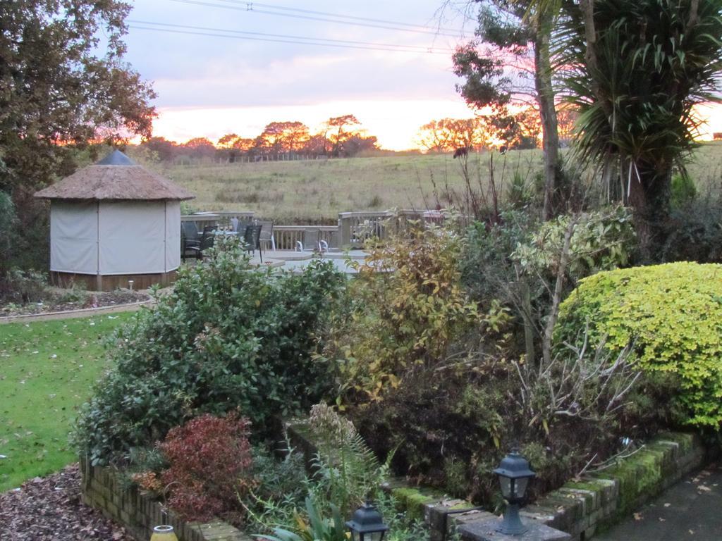 Dale Farm House 4* Southampton
