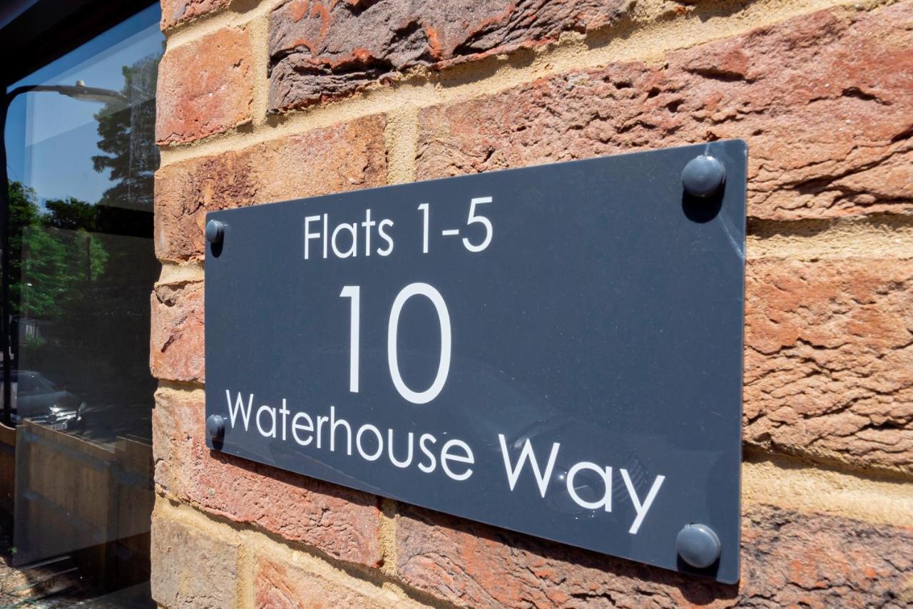 Shirley Apartments, 2 Bedroom, Sleeps Up To 6, New Build, 6 Min Drive To Cruise Ship Terminals And Centre Southampton