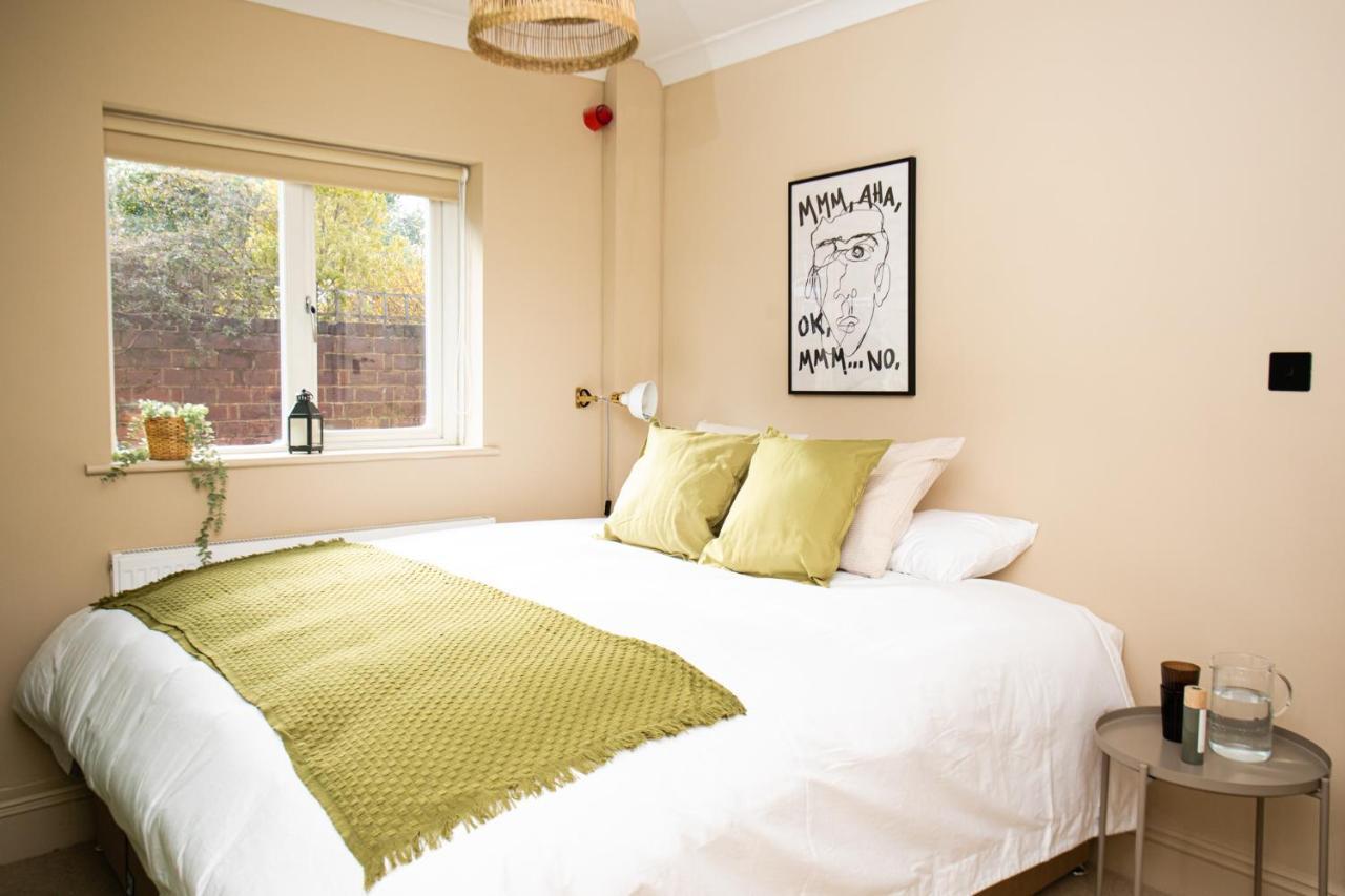 Settle - Stylish Self Check-in & Self Catering Southampton