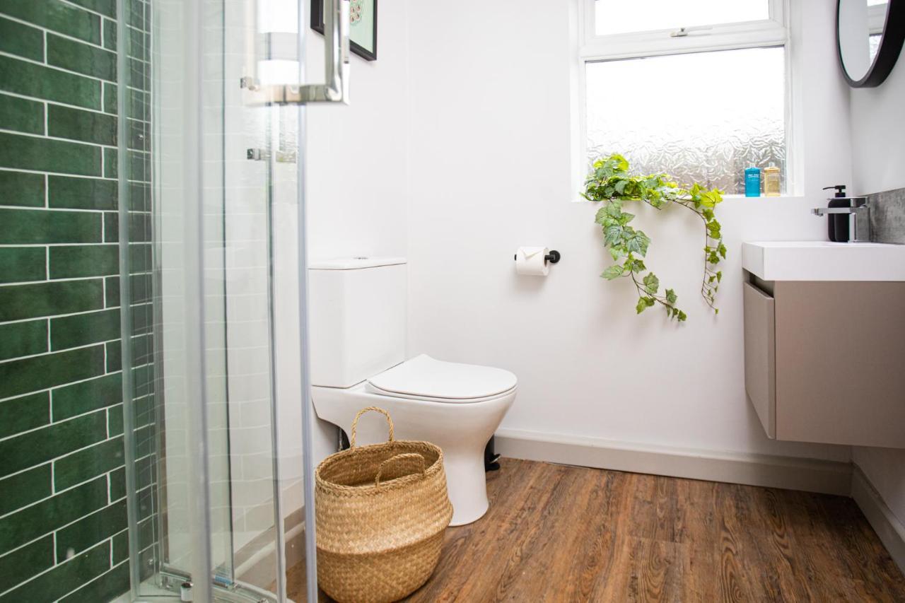 Settle - Stylish Self Check-in & Self Catering Southampton