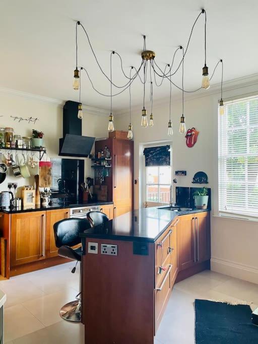 Apartment Grade Ii Boho In The Heart Of Oxford St. Southampton