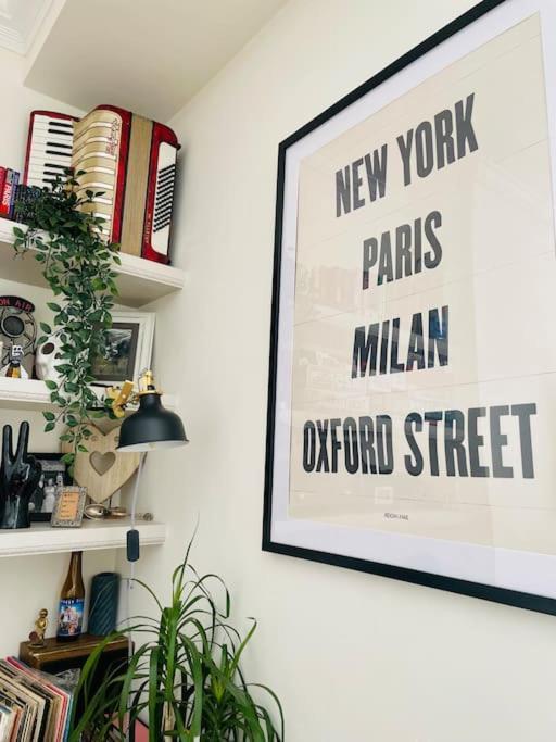 Grade Ii Boho In The Heart Of Oxford St. Apartment