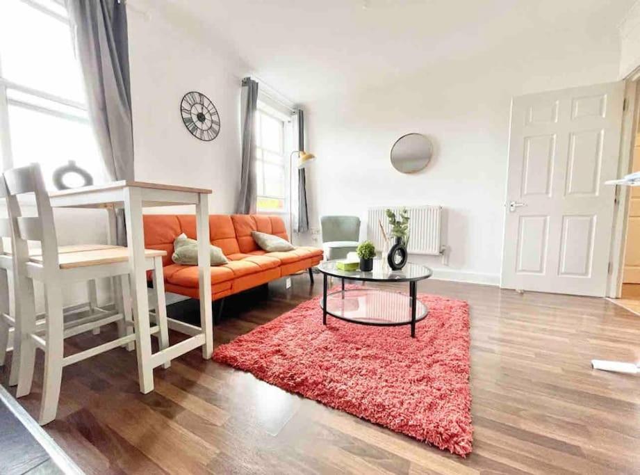 Exquisite Luxury Retreat Southampton
