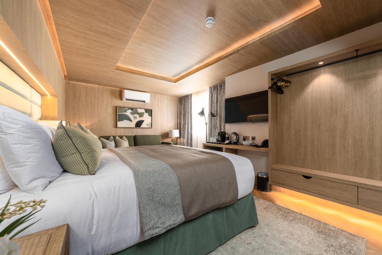 Hotel No.4 Carlton 5*