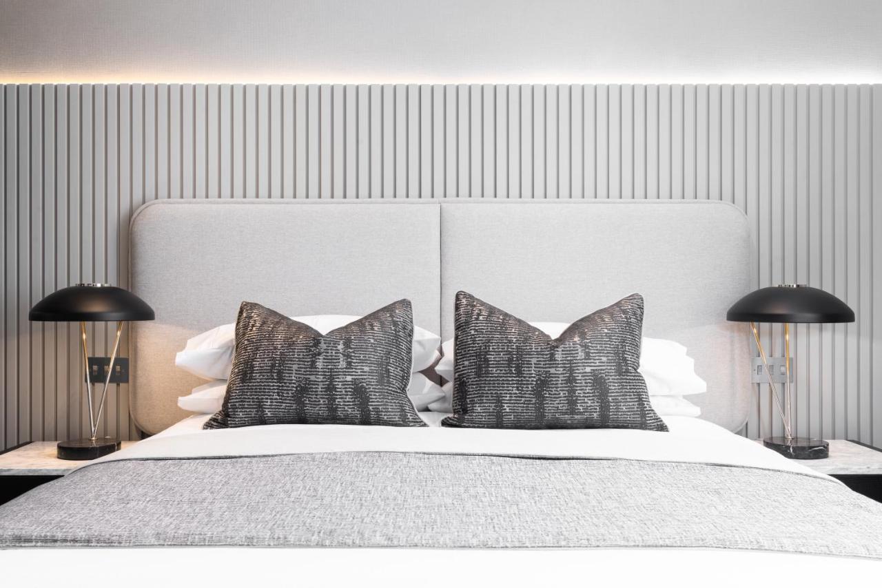 No.4 Carlton Hotel 5*