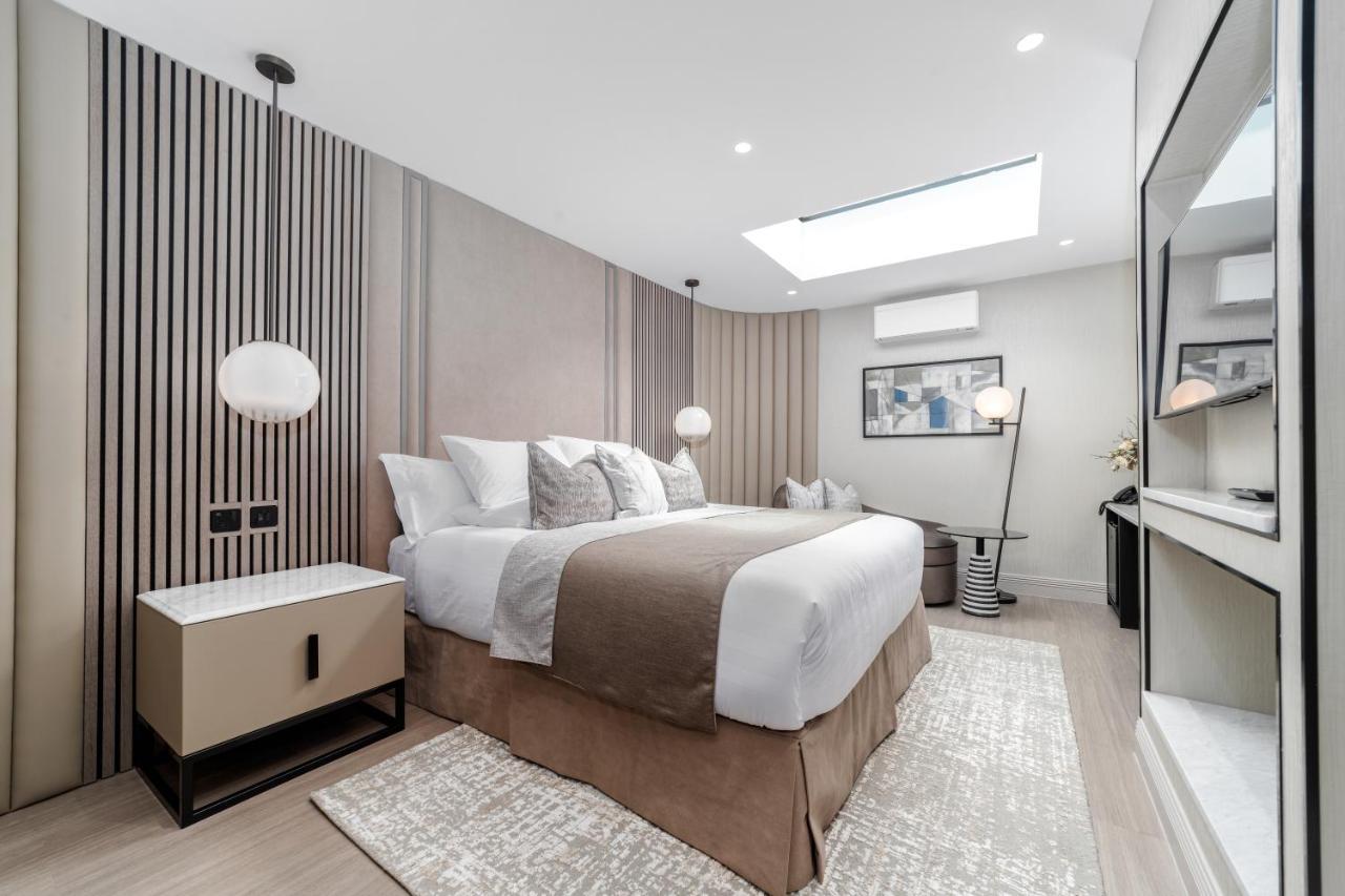 No.4 Carlton
