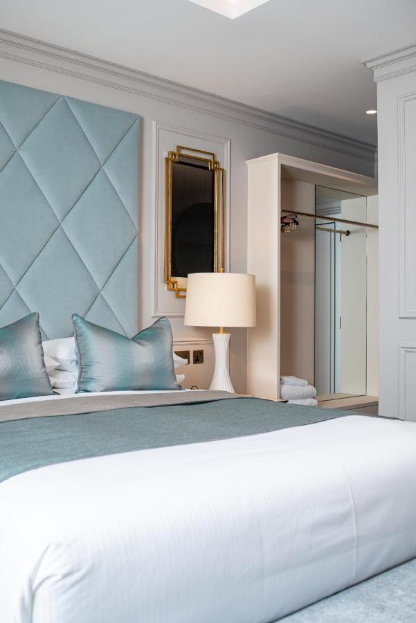 No.4 Carlton 5* Southampton