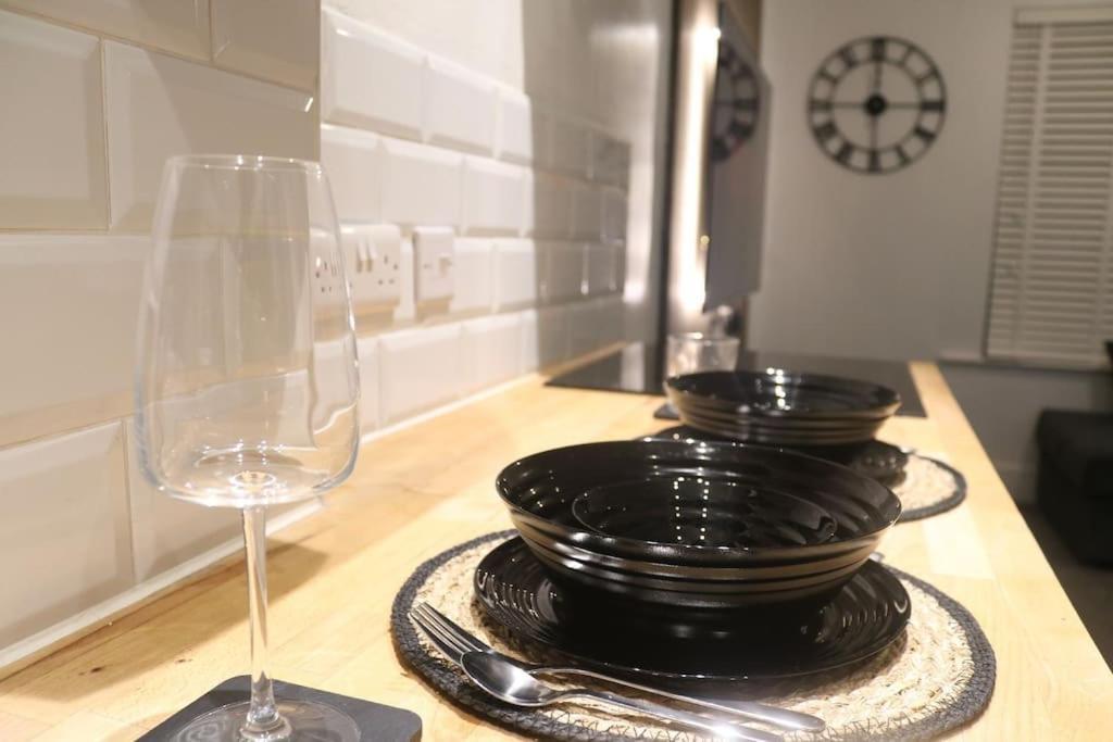 Modern 2 Bed Flat Southampton- Close To Station & Shops * Southampton