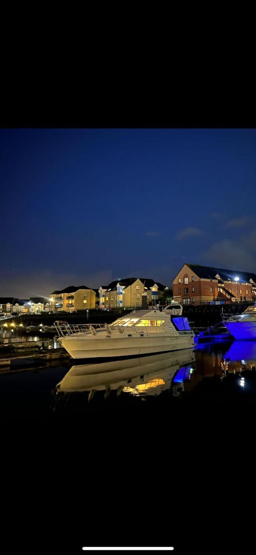 Luxury Yacht Haven: Ocean Village Marina Botel Southampton