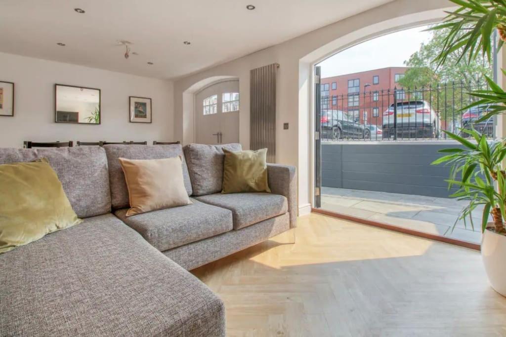 Holiday home Stunning Two Bed House In City Centre, Southampton