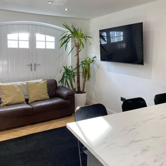 Holiday home Stunning Two Bed House In City Centre, Southampton