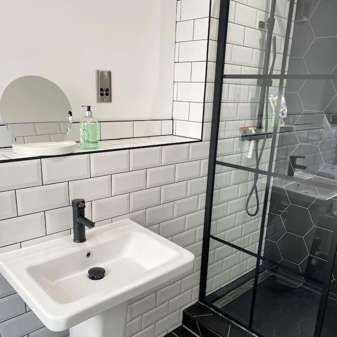 Stunning Two Bed House In City Centre, Southampton