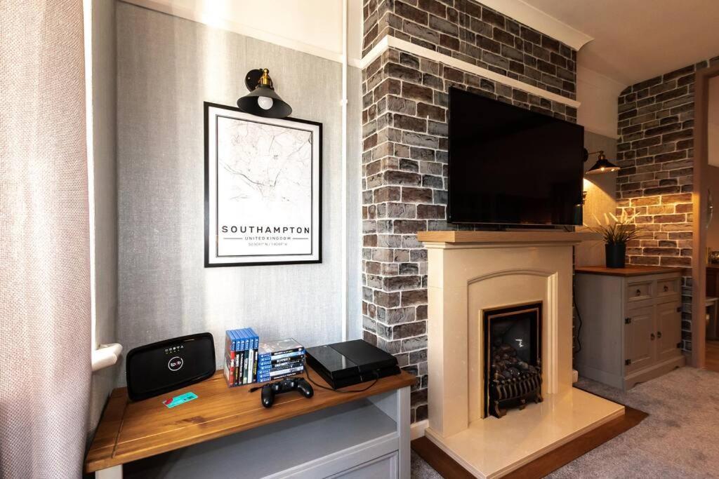 Douglas House Holiday home *