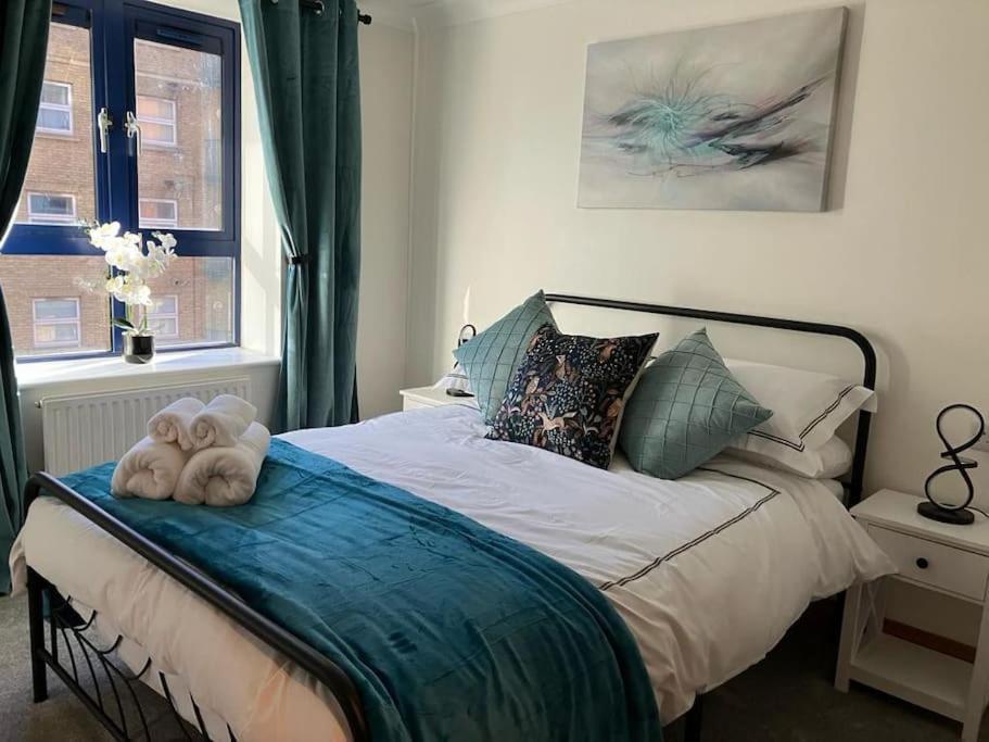 Modern 2bed Flat Near Ocean Village Apartment Southampton