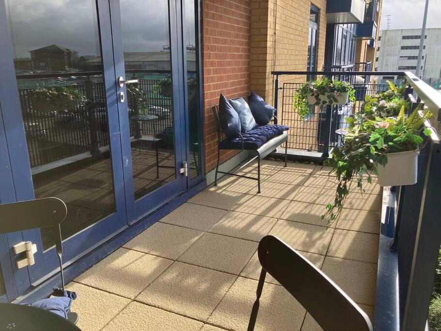 Modern 2bed Flat Near Ocean Village Apartment Southampton
