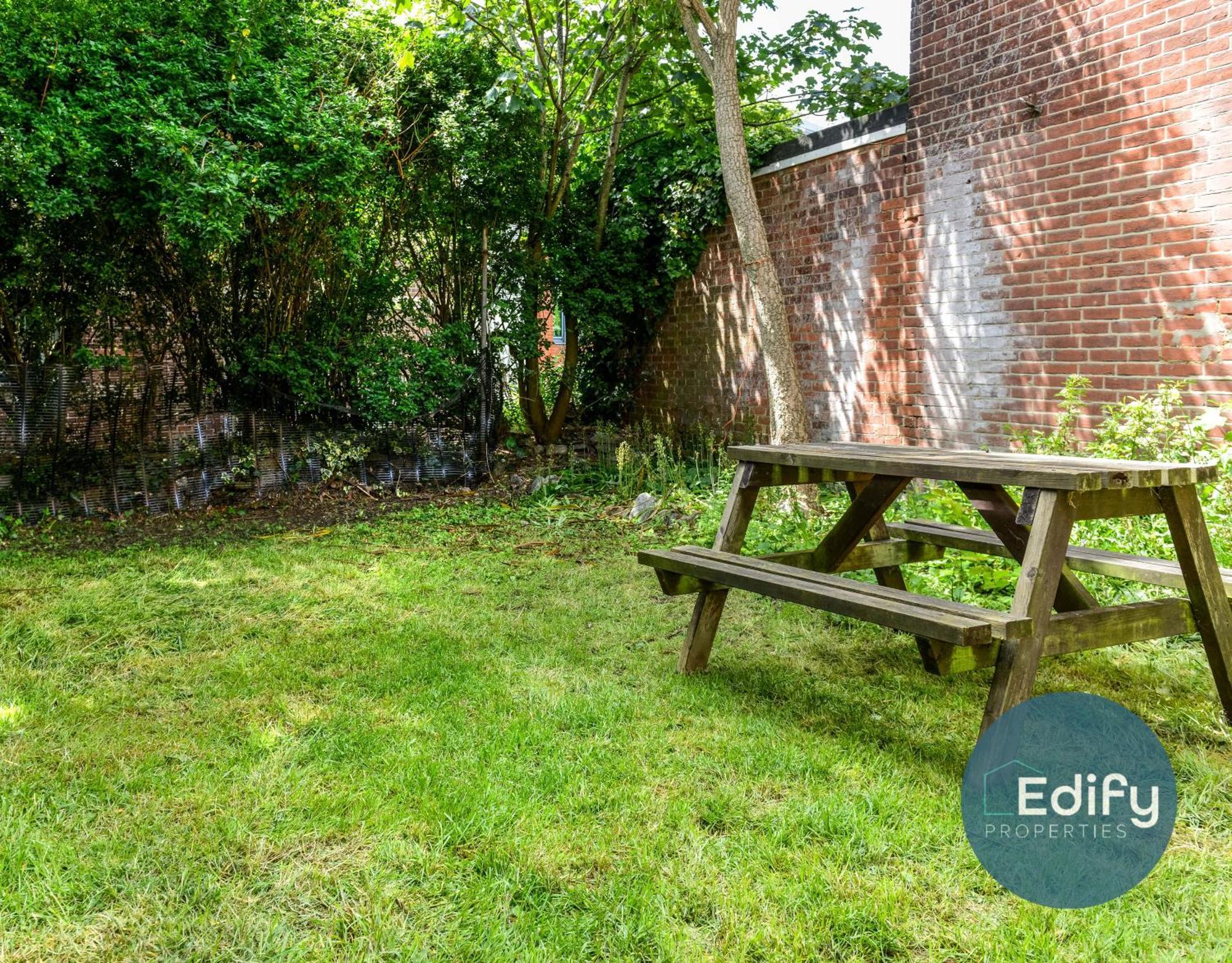 Spacious Flat In Centre With Garden Apartment Southampton