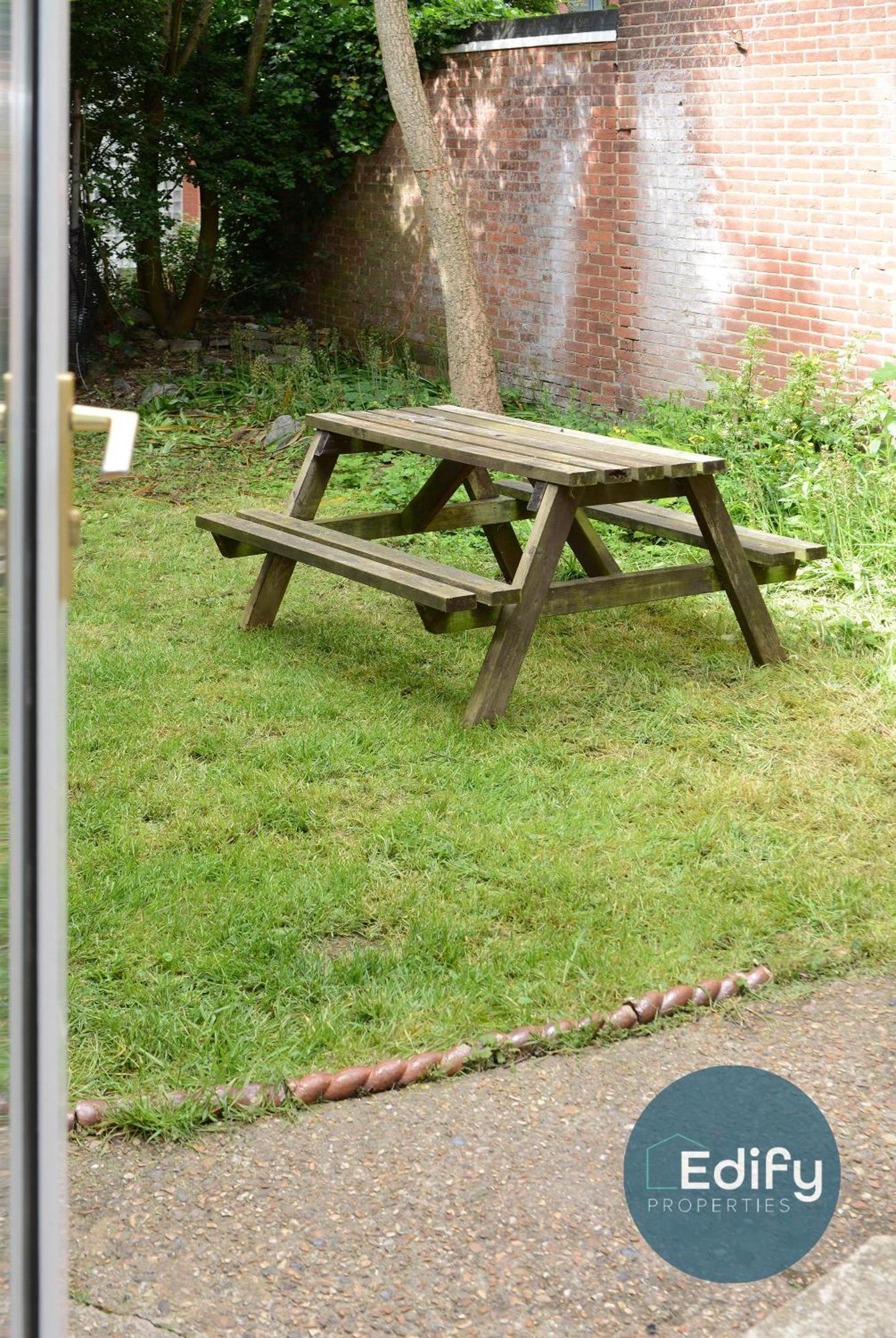 Apartment Spacious Flat In Centre With Garden Southampton