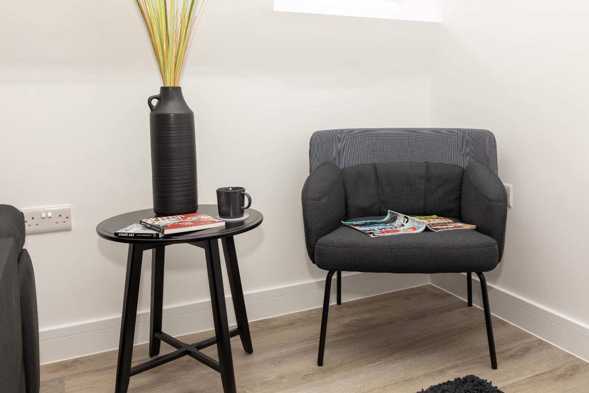 Ultra Modern Two Bedroom & Two Bathroom With Free Large Parking Holiday home