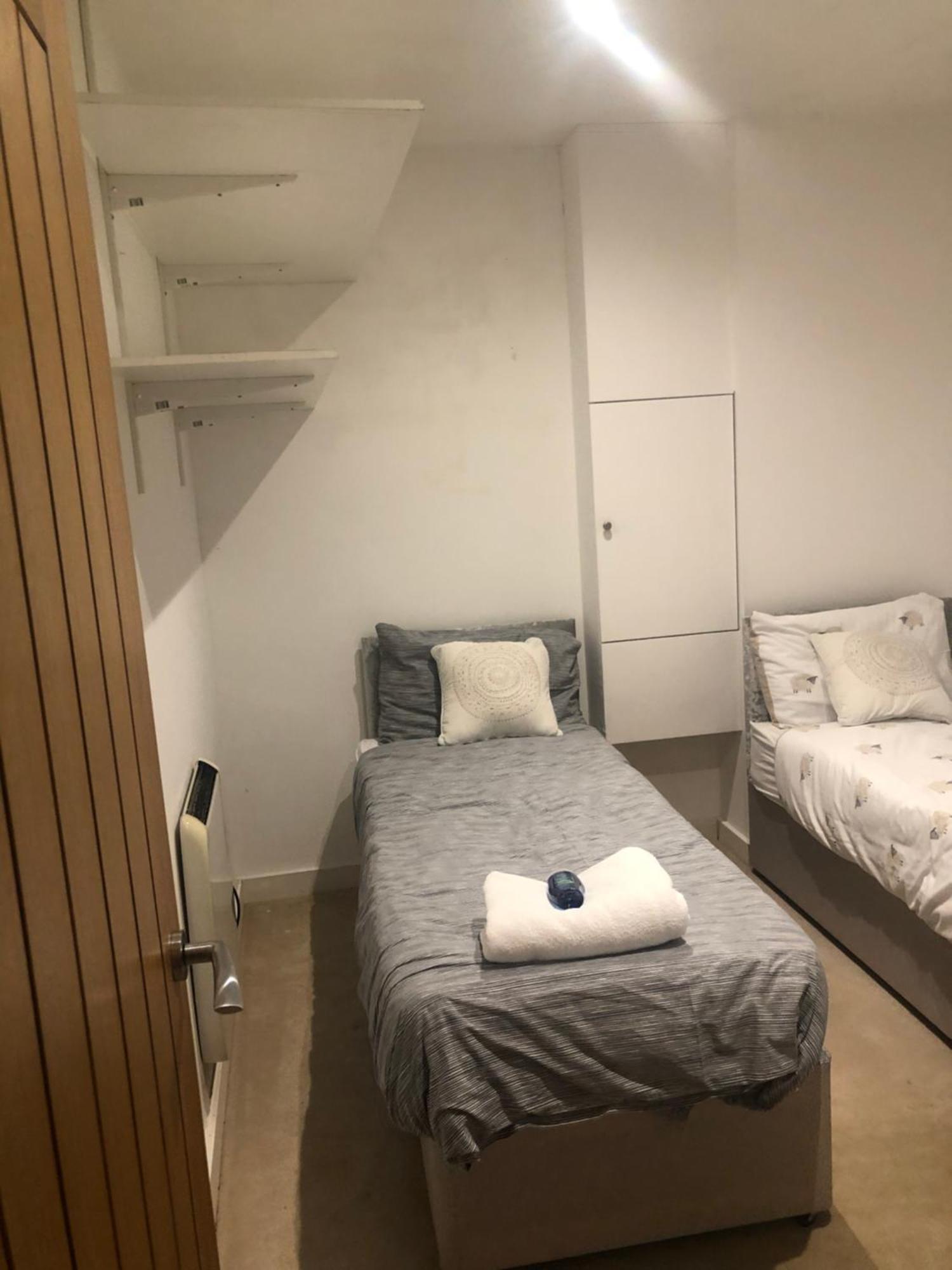 Captivating 1-bed In Apartment *