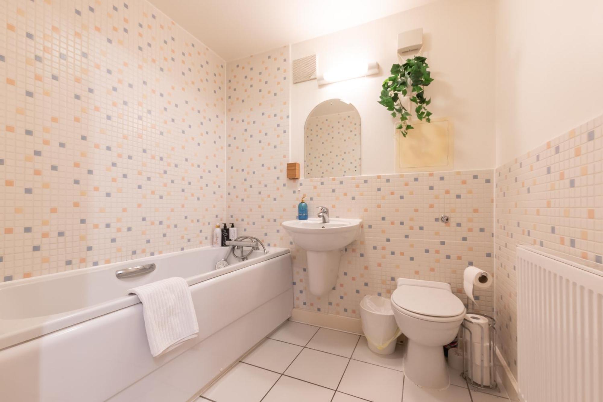 Apartment Accessible 2 Bedrooms Flat + P Southampton