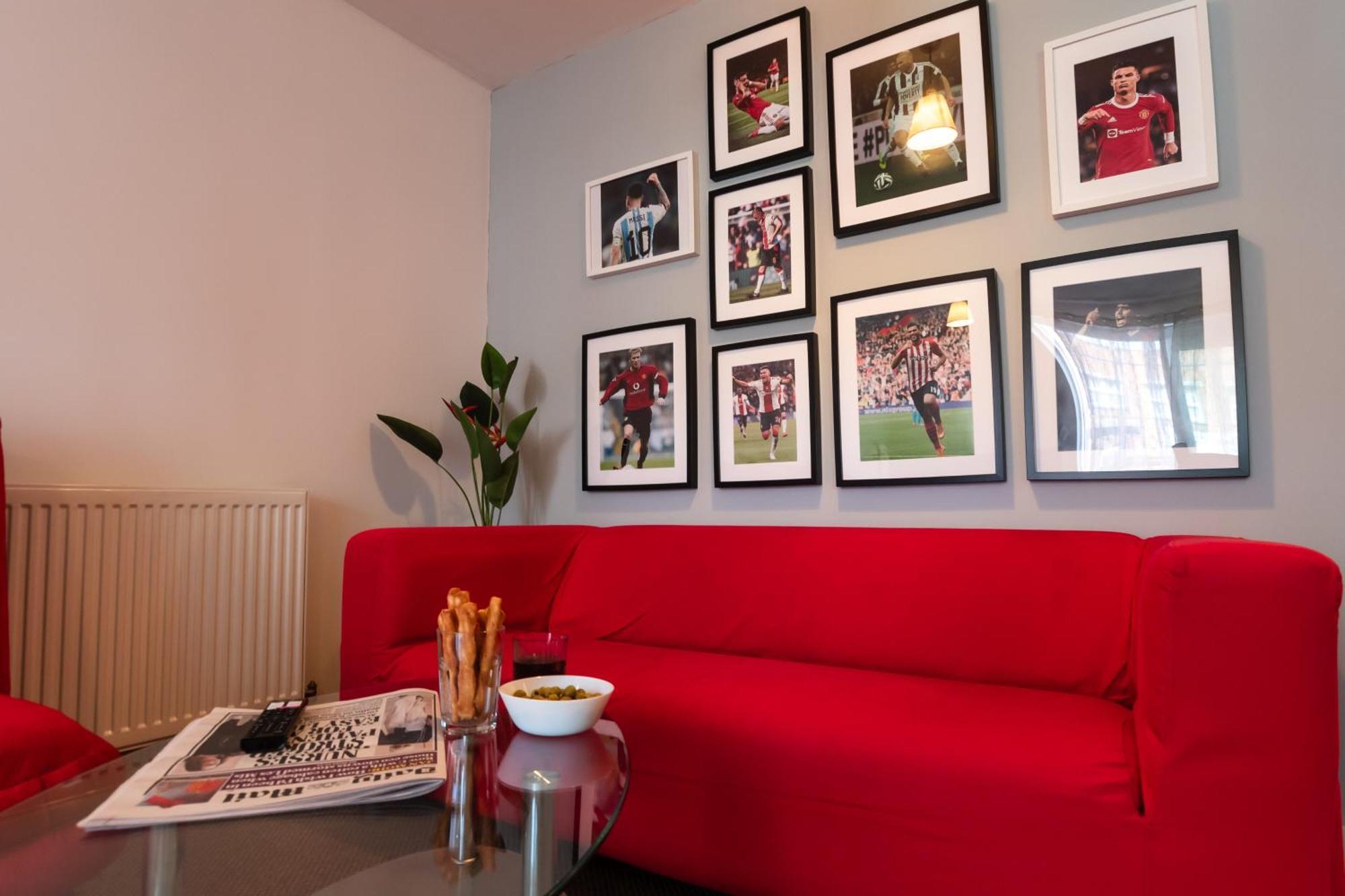 Accessible 2 Bedrooms Flat + P