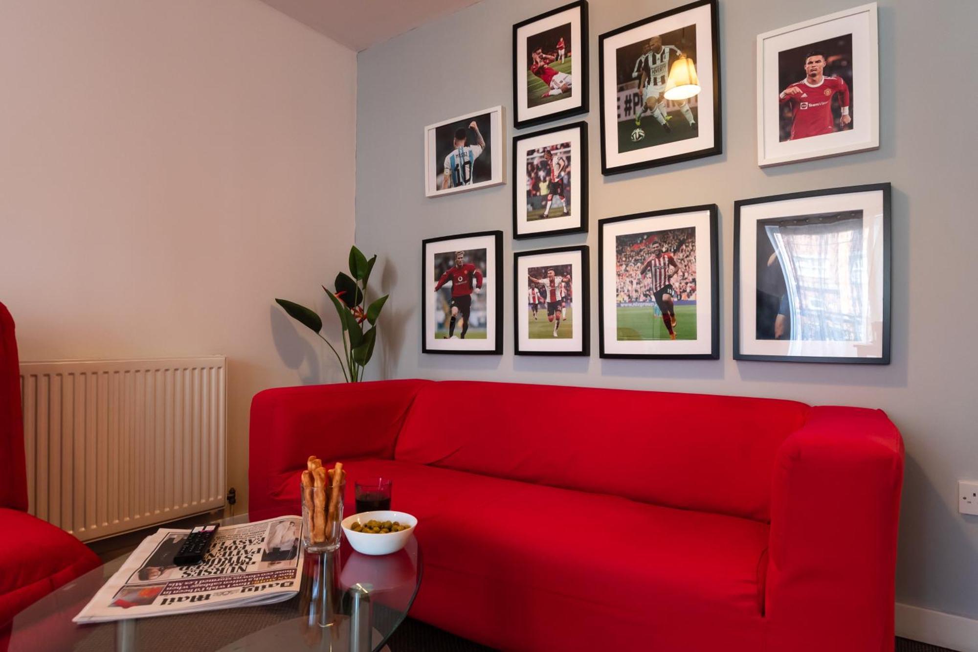Accessible 2 Bedrooms Flat + P Apartment