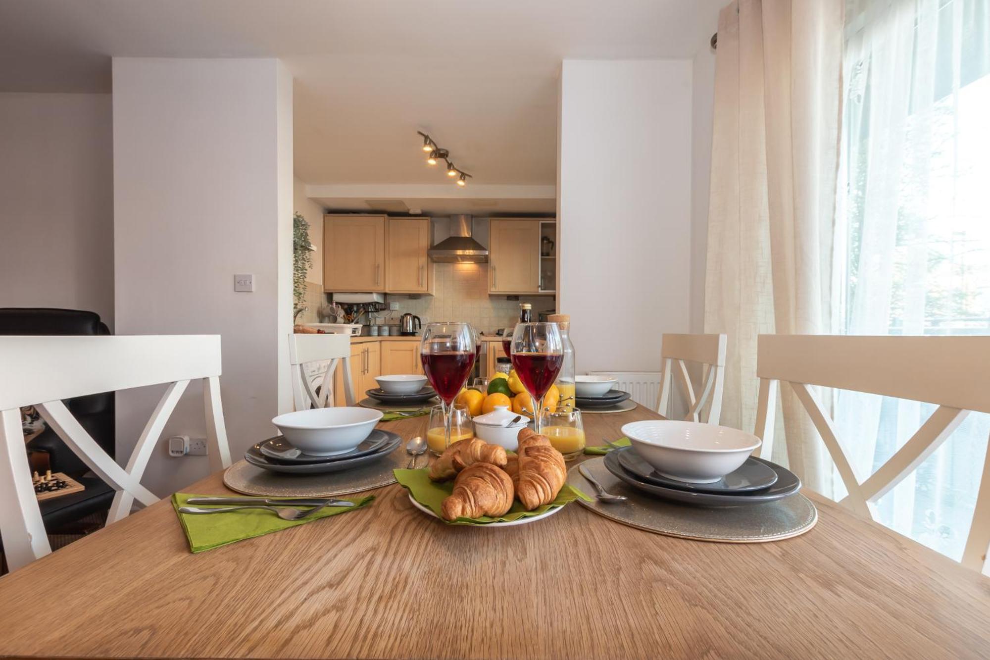 Apartment Accessible 2 Bedrooms Flat + P Southampton