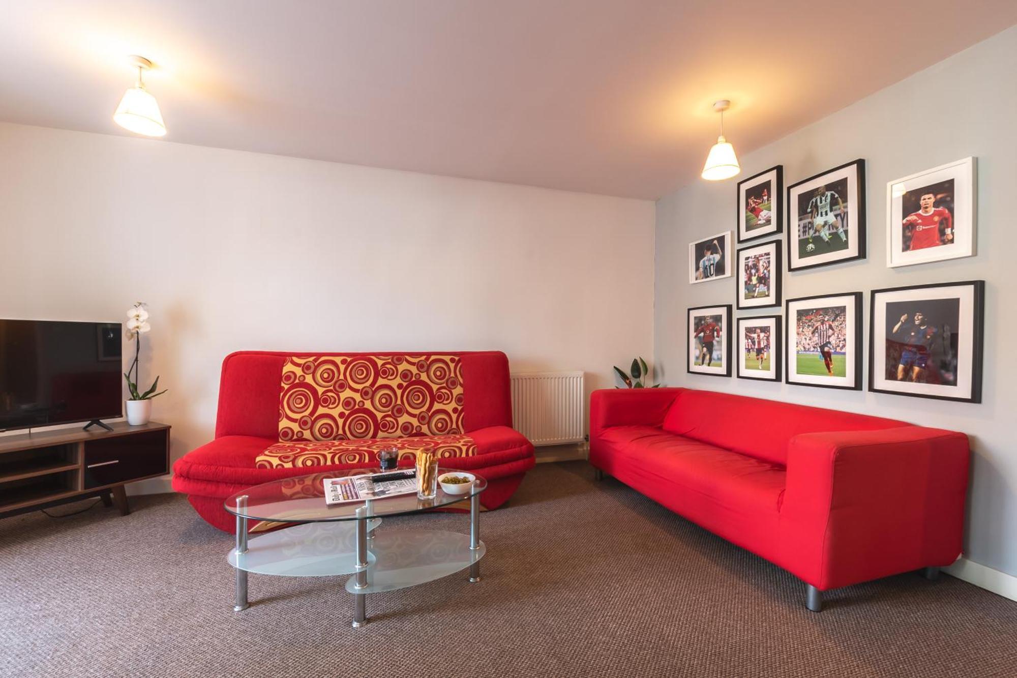 Accessible 2 Bedrooms Flat + P *
