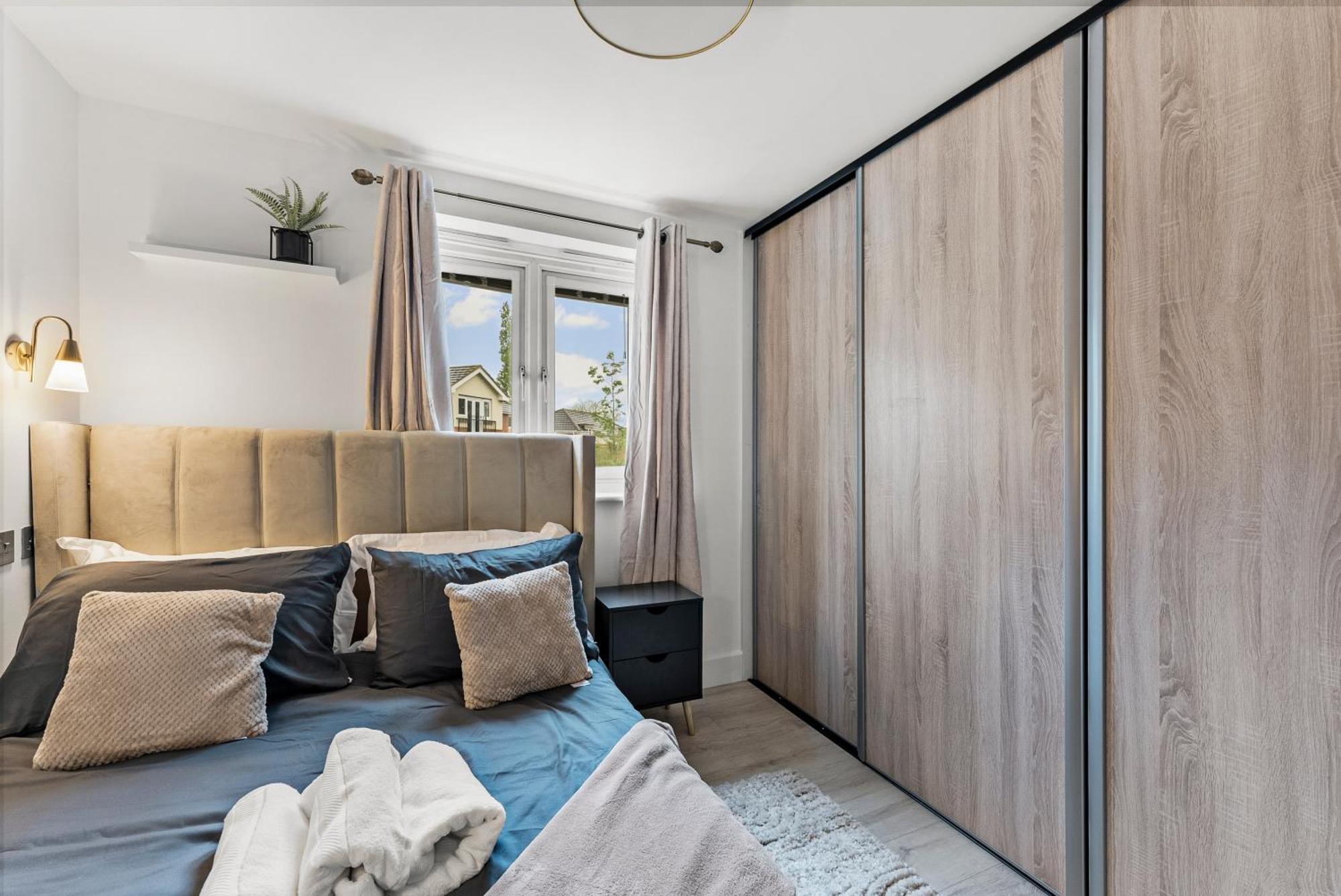 Stylish 2-Bedroom Retreat In Southampton