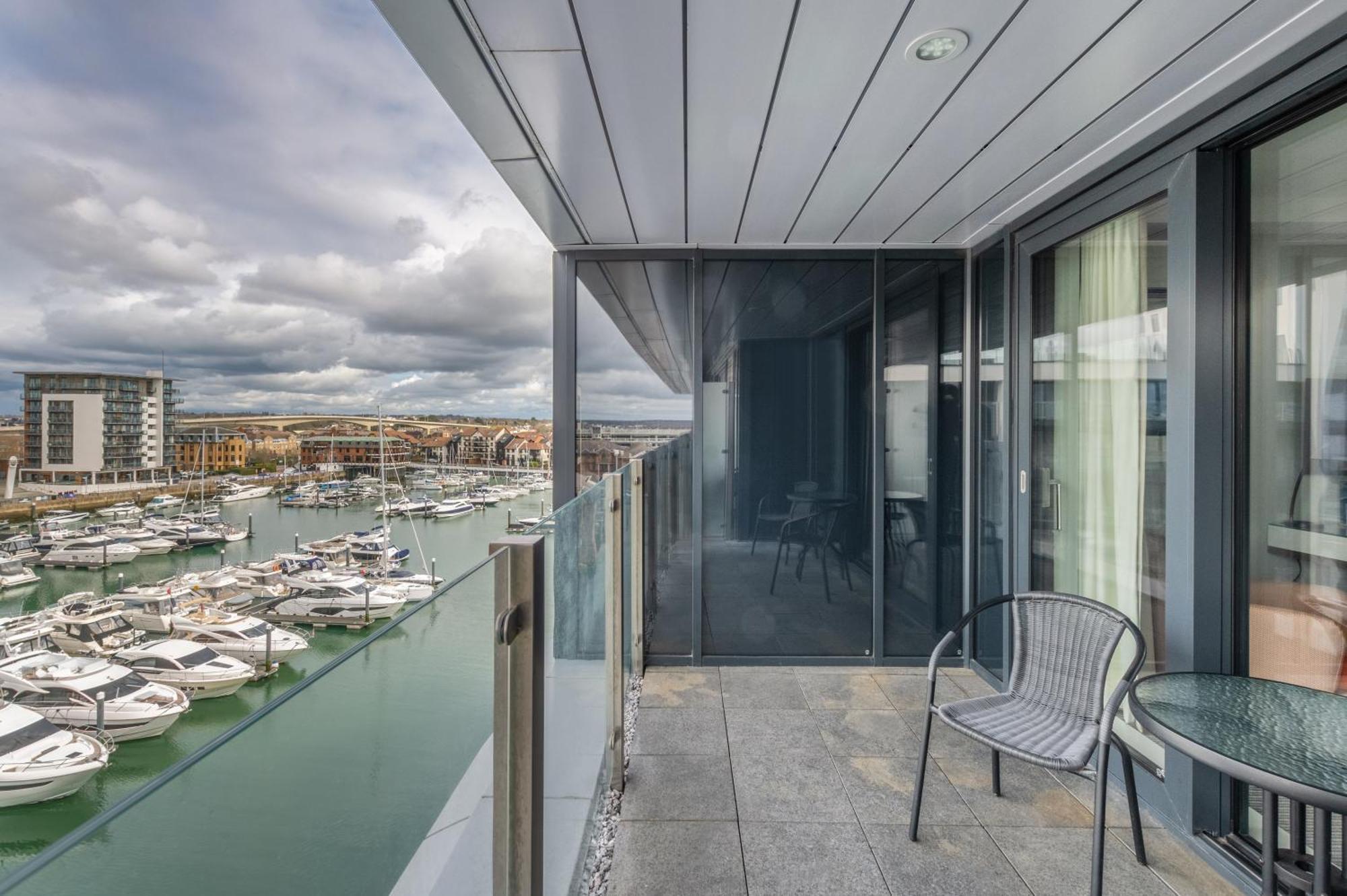 Harbour & Hotel Southampton
