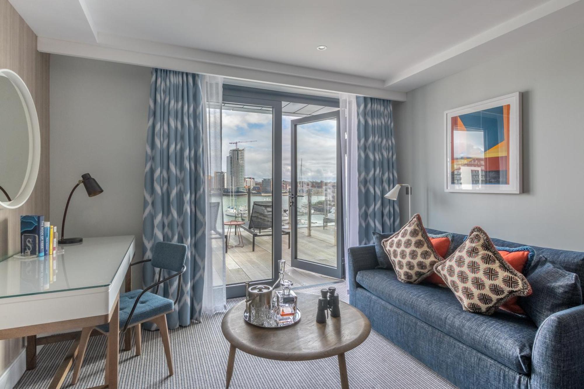 Harbour & Hotel Southampton