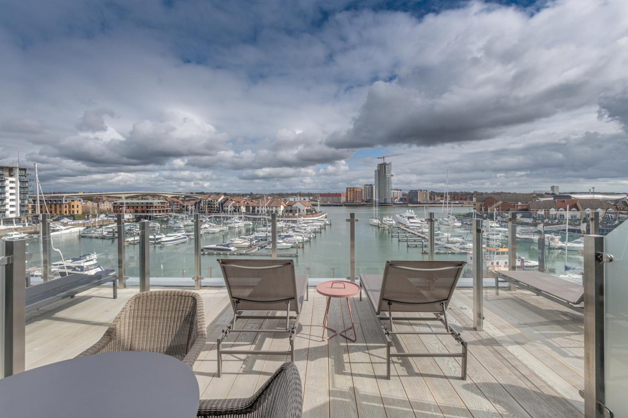 Hotel Harbour & 5*
