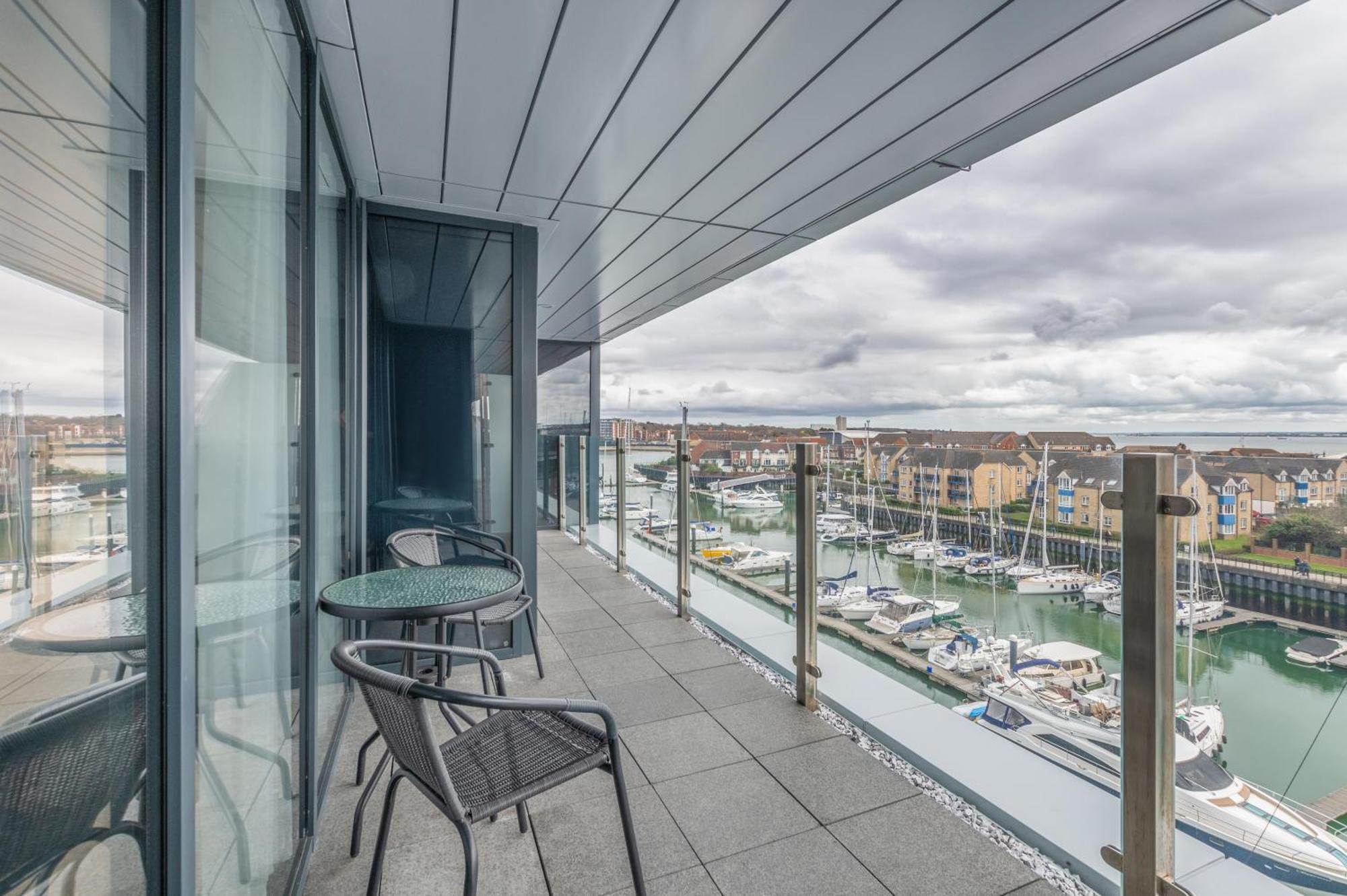 Harbour & 5*