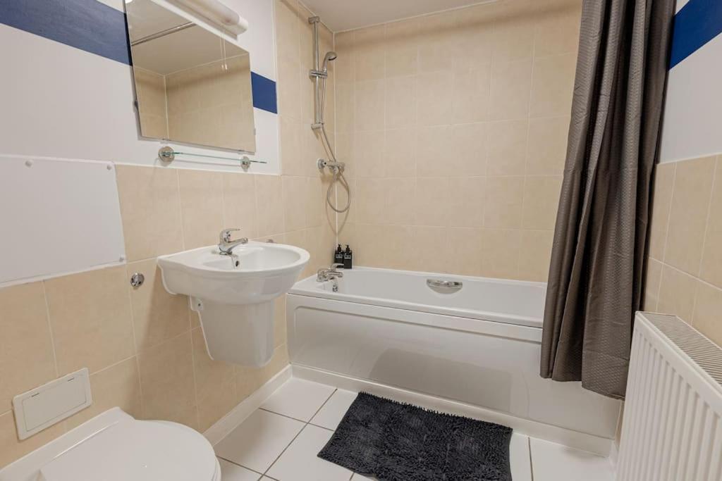 Cosy 1bed Flat With Free Parking Apartment *