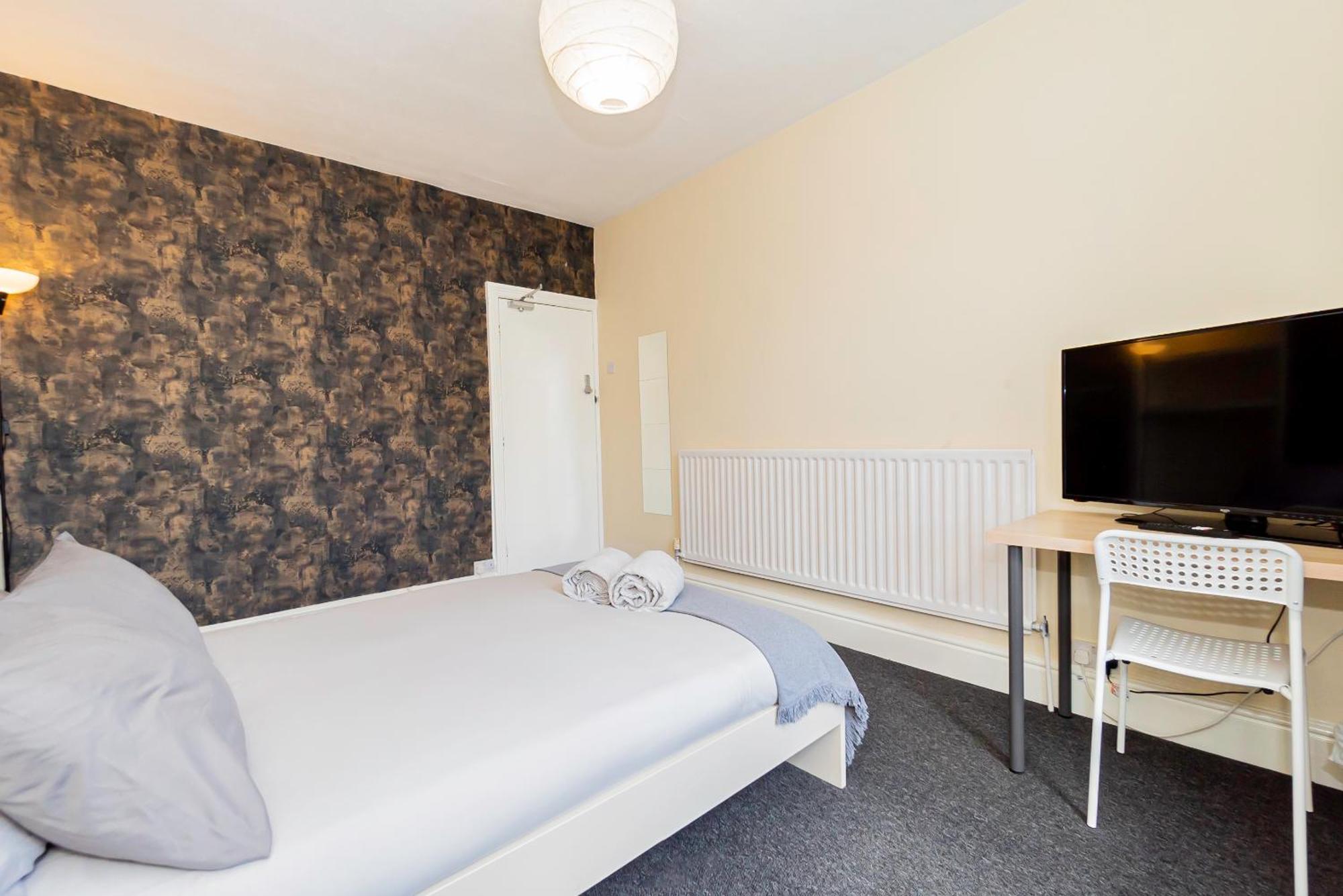 Shirley House 5, Guest House, Self Catering, Self Check In With Smart Locks, Use Of Fully Equipped Kitchen, Close To Centre, Ideal For Longer And Fawley Contractors * Southampton